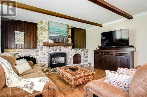 21410 County Rd 10 Road, Alexandria, ON - Indoor Photo Showing Living Room With Fireplace