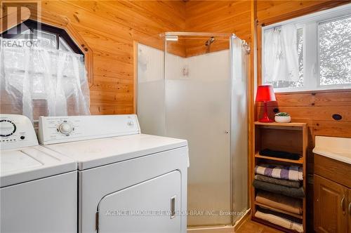 21410 County Rd 10 Road, Alexandria, ON - Indoor Photo Showing Laundry Room