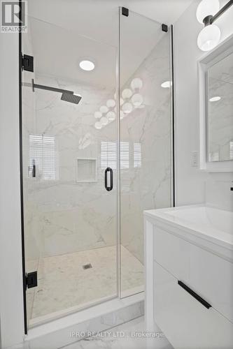 128 Lowther Avenue, Richmond Hill, ON - Indoor Photo Showing Bathroom