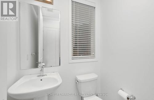 5190 Viola Desmond Drive, Mississauga, ON - Indoor Photo Showing Bathroom