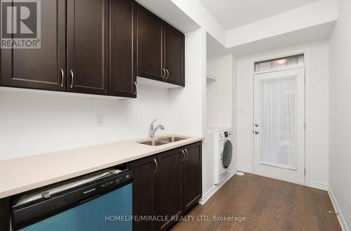 5190 Viola Desmond Drive, Mississauga, ON - Indoor Photo Showing Kitchen With Double Sink
