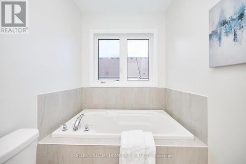 4072 Canby Street, Lincoln, ON - Indoor Photo Showing Bathroom