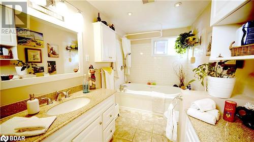 Main Bath - 17 Briarwood Crescent, Belleville, ON - Indoor Photo Showing Bathroom