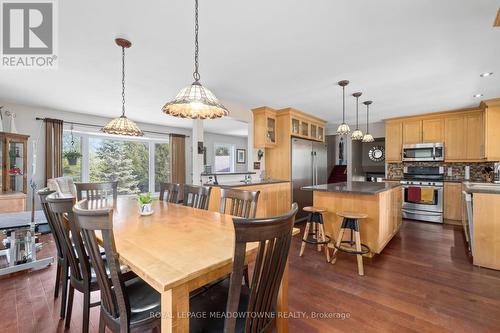 48 Wildwood Road, Halton Hills, ON - Indoor Photo Showing Dining Room