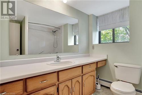 380 Champlain Boulevard Unit# 303, Cambridge, ON - Indoor Photo Showing Bathroom