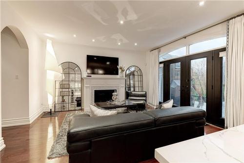 2214 Hampstead Road, Oakville, ON - Indoor With Fireplace