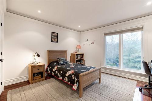 2214 Hampstead Road, Oakville, ON - Indoor Photo Showing Bedroom