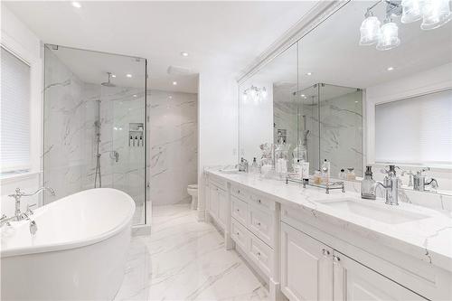 2214 Hampstead Road, Oakville, ON - Indoor Photo Showing Bathroom