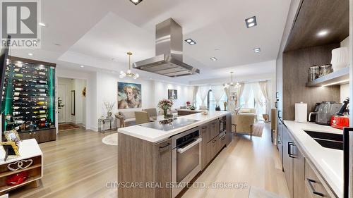412 - 6 Jackes Avenue, Toronto, ON - Indoor Photo Showing Kitchen With Upgraded Kitchen