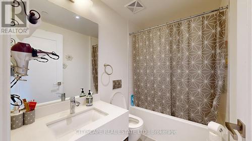 412 - 6 Jackes Avenue, Toronto, ON - Indoor Photo Showing Bathroom