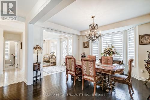 119 Belfry Drive, Bradford West Gwillimbury, ON - Indoor Photo Showing Dining Room