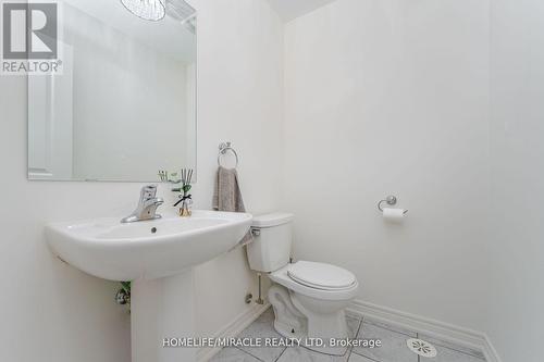 6 Aspen Hills Road, Brampton, ON - Indoor Photo Showing Bathroom