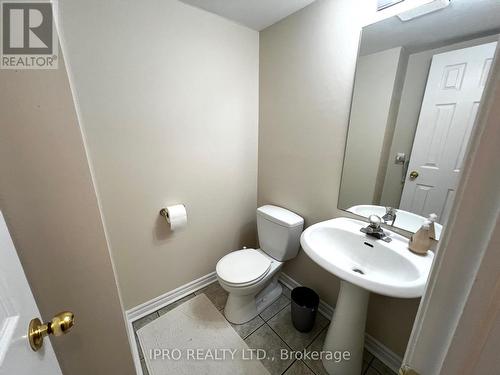 14 - 800 Dundas Street W, Mississauga, ON - Indoor Photo Showing Bathroom