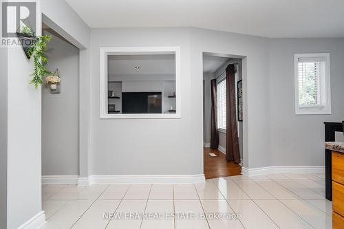 5380 Floral Hill Crescent, Mississauga, ON - Indoor Photo Showing Other Room