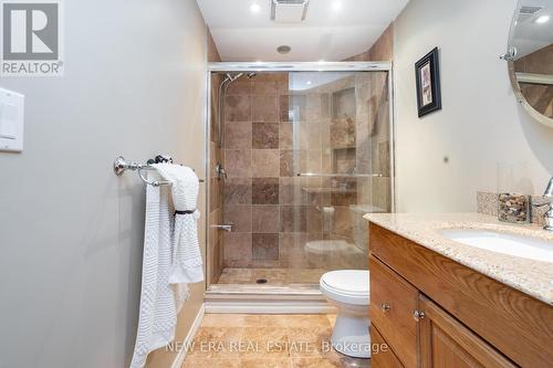 5380 Floral Hill Crescent, Mississauga, ON - Indoor Photo Showing Bathroom