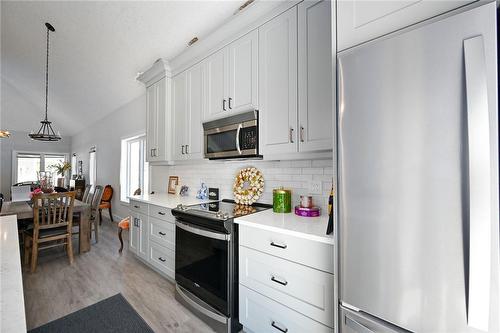 744 Nelson Street W|Unit #29, Port Dover, ON - Indoor Photo Showing Kitchen With Upgraded Kitchen