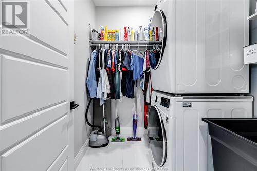 22 Olive Drive, Leamington, ON - Indoor Photo Showing Laundry Room