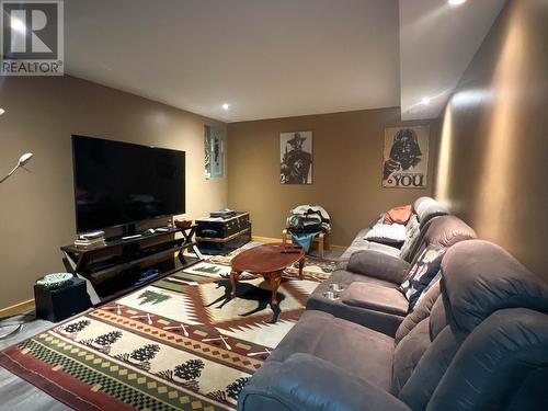 351 Daladon Place, Logan Lake, BC - Indoor Photo Showing Living Room