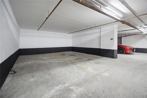 40 Scollard Street|Unit #404, Toronto, ON - Indoor Photo Showing Garage