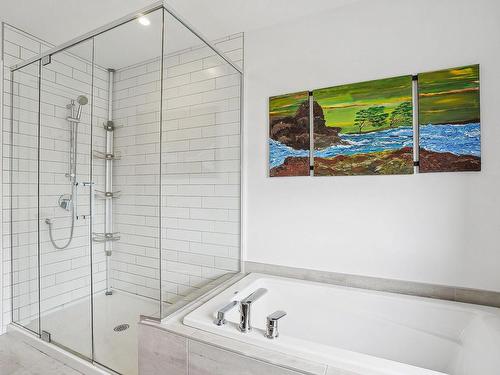 Salle de bains - 425 Rue Des Groseilliers, Otterburn Park, QC - Indoor Photo Showing Bathroom