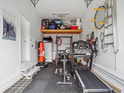 Garage - 425 Rue Des Groseilliers, Otterburn Park, QC - Indoor Photo Showing Gym Room