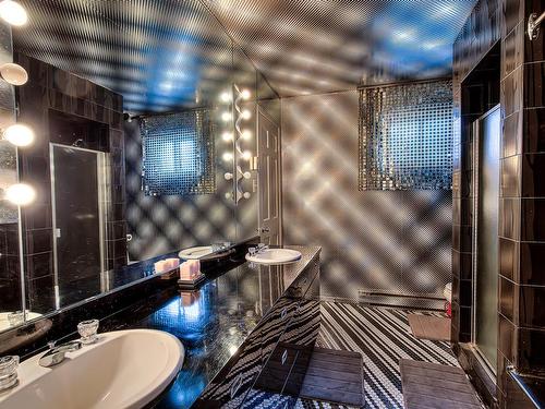 Salle de bains - 19 Rue St-Judes, Laval (Chomedey), QC - Indoor Photo Showing Bathroom