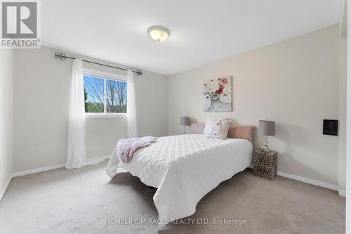 8 Fletcher Court, Guelph, ON - Indoor Photo Showing Bedroom