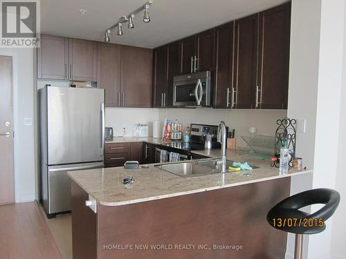 2210 - 3985 Grand Park Drive, Mississauga, ON - Indoor Photo Showing Kitchen