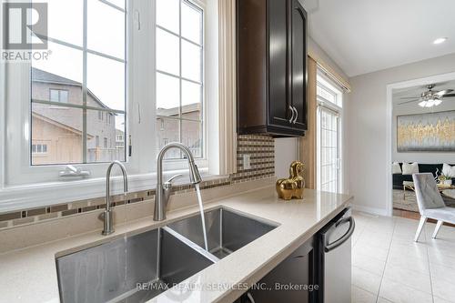8 Constance Street, Brampton, ON - Indoor Photo Showing Kitchen With Double Sink With Upgraded Kitchen