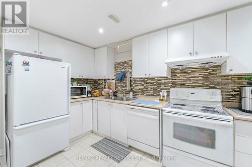 8 Constance Street, Brampton, ON - Indoor Photo Showing Kitchen With Double Sink