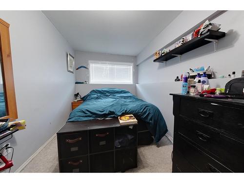1 - 2504 12Th Street N, Cranbrook, BC - Indoor Photo Showing Bedroom