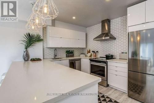 A - 6 Florence Crescent, Toronto, ON - Indoor Photo Showing Kitchen With Upgraded Kitchen