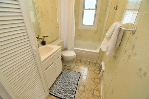 373 Upper Wentworth Street, Hamilton, ON - Indoor Photo Showing Bathroom
