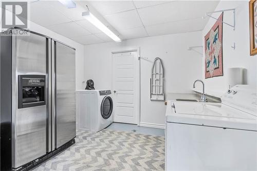 4225 Scotch Line Road, Perth, ON - Indoor Photo Showing Laundry Room
