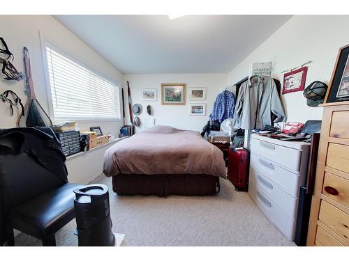 2 - 2504 12Th Street N, Cranbrook, BC - Indoor Photo Showing Bedroom