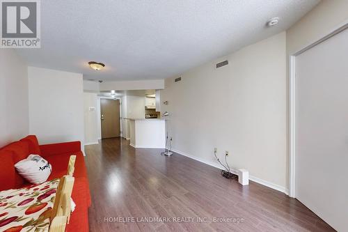 2312 - 1001 Bay Street, Toronto, ON - Indoor Photo Showing Other Room