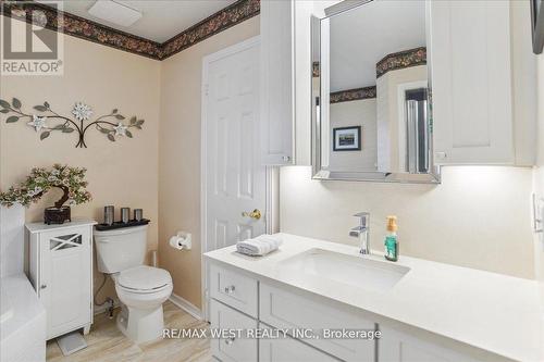 1132 Timberland Crescent, Oshawa, ON - Indoor Photo Showing Bathroom