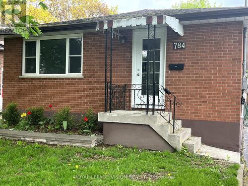 Bsmt. - 784 Olive Avenue N, Oshawa, ON - Outdoor With Exterior