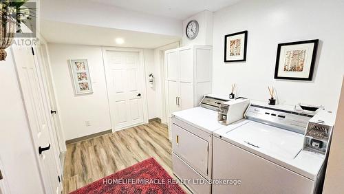 20 Airdrie Drive, Vaughan, ON - Indoor Photo Showing Laundry Room