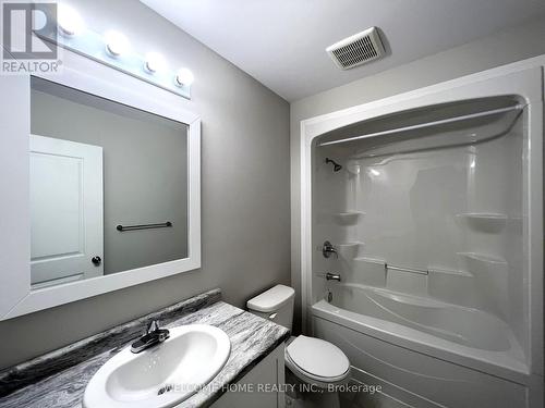 168 Broadway, Welland, ON - Indoor Photo Showing Bathroom