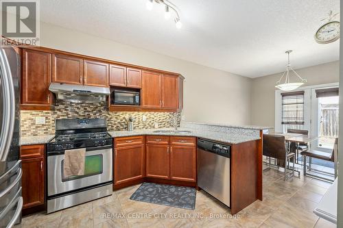 2107 Beaverbrook Avenue, London, ON - Indoor Photo Showing Kitchen With Double Sink