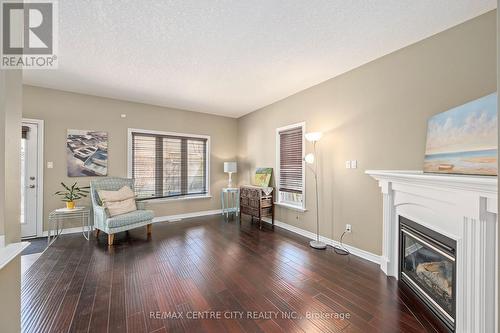 2107 Beaverbrook Avenue, London, ON - Indoor Photo Showing Living Room With Fireplace