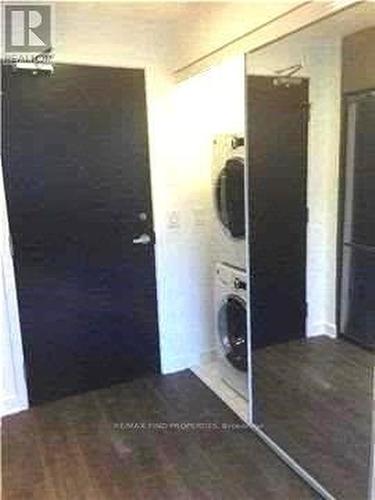 531 - 55 Regent Park Boulevard, Toronto, ON - Indoor Photo Showing Laundry Room