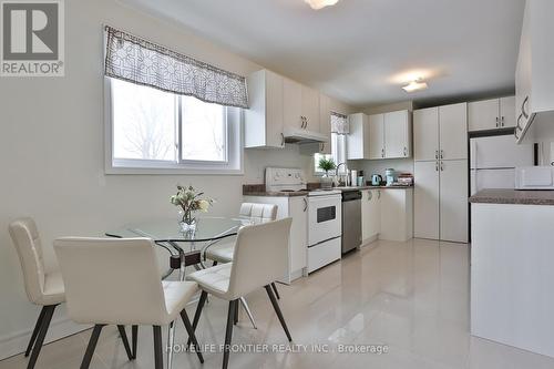 121 Bolton Avenue, Newmarket, ON - Indoor