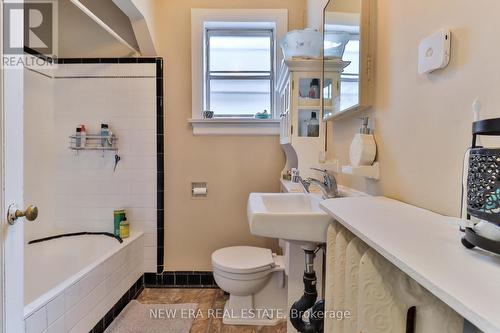 501 Palmerston Boulevard, Toronto, ON - Indoor Photo Showing Bathroom