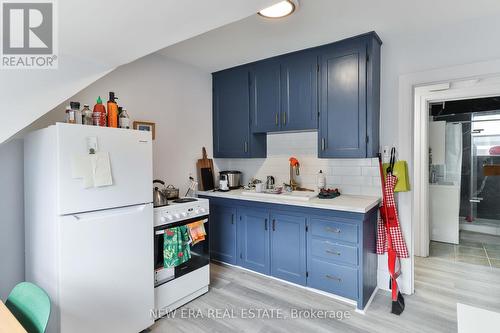 501 Palmerston Boulevard, Toronto, ON - Indoor Photo Showing Kitchen