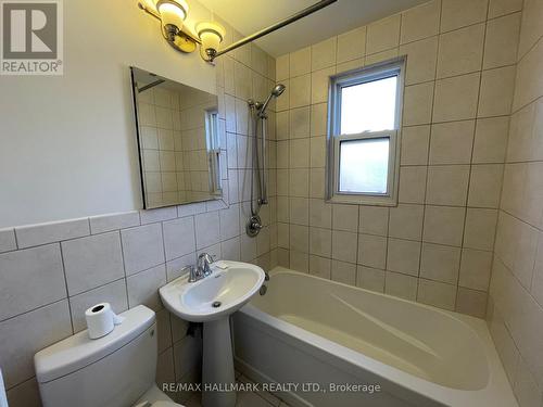 39 Joanith Drive, Toronto, ON - Indoor Photo Showing Bathroom