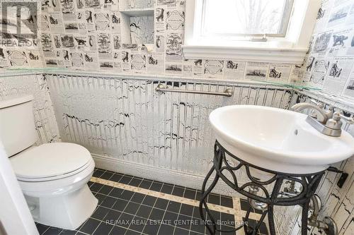 1870 17Th Sideroad, King, ON - Indoor Photo Showing Bathroom