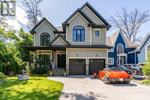 1648 Roslyn Avenue, Innisfil, ON - Outdoor With Facade