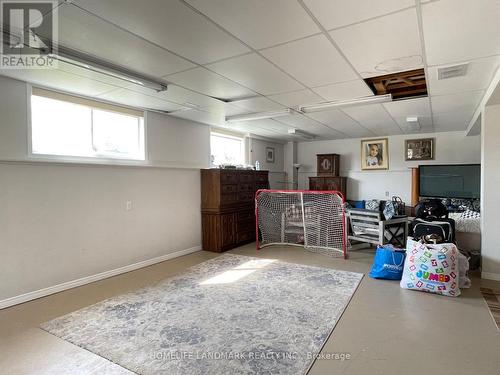 14 Crompton Drive, Barrie (Little Lake), ON - Indoor Photo Showing Other Room